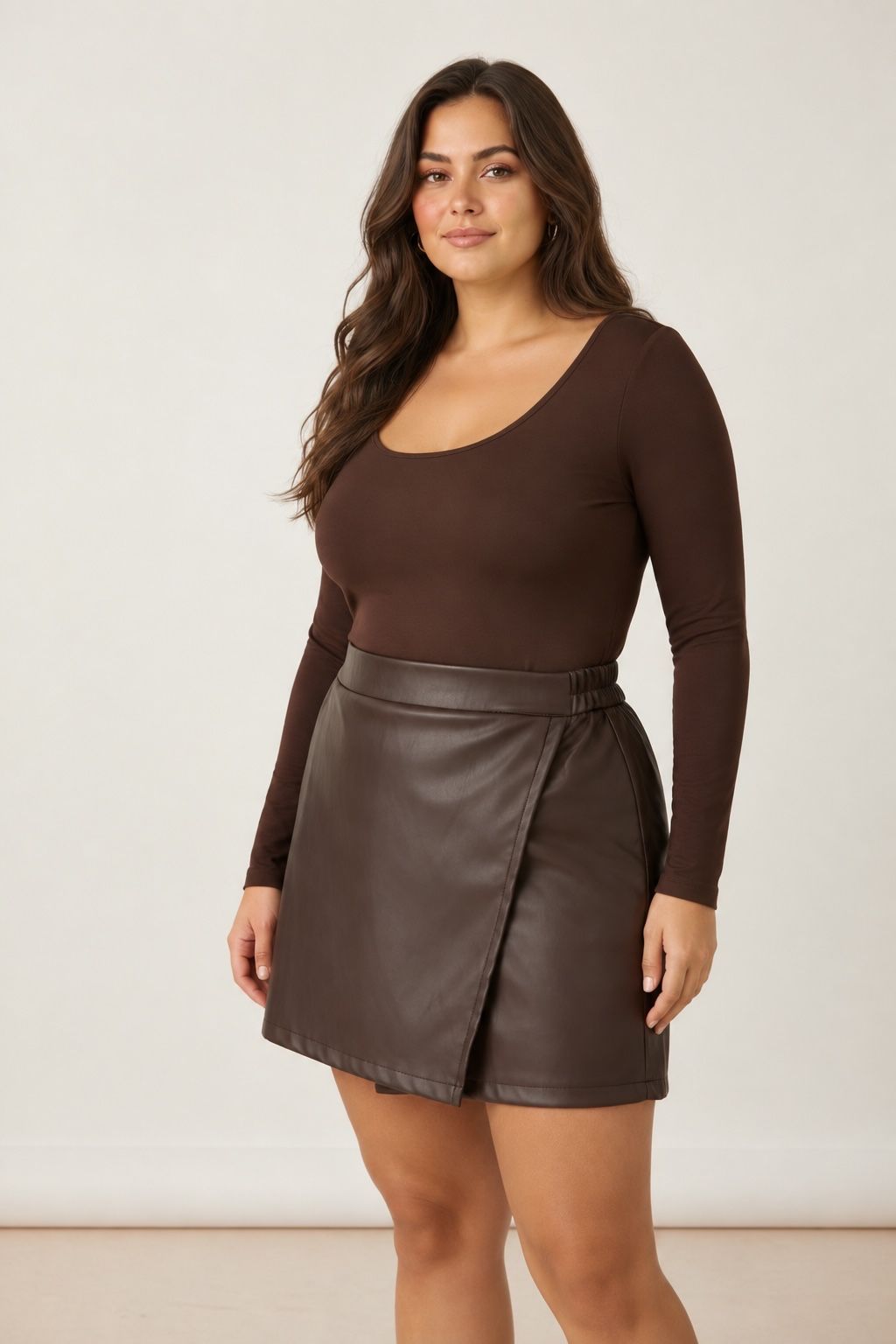 Jupe short simili choco
