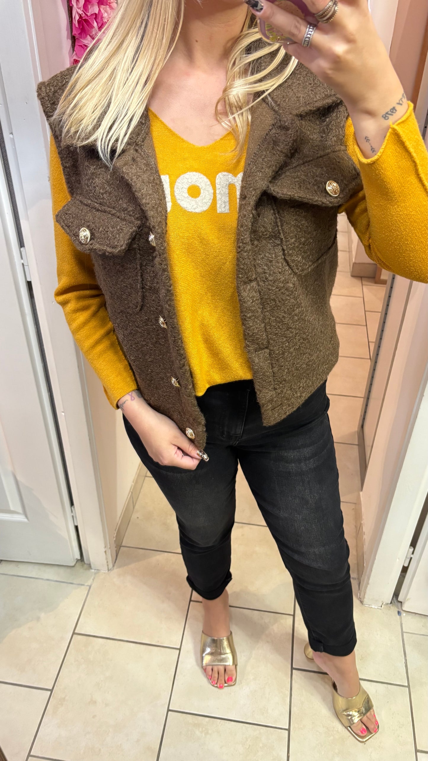 Pull amour moutarde