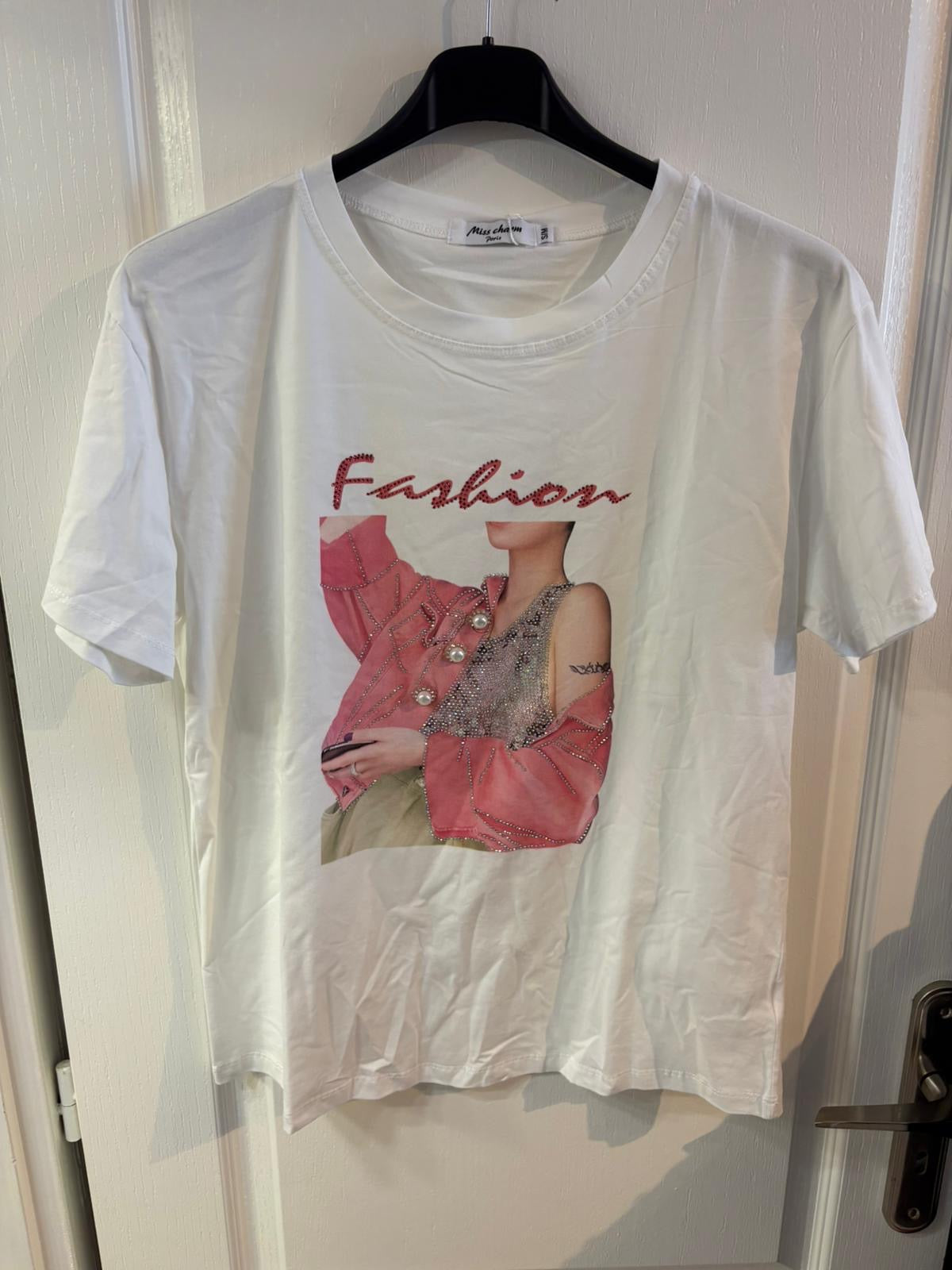 Tee shirt fashion