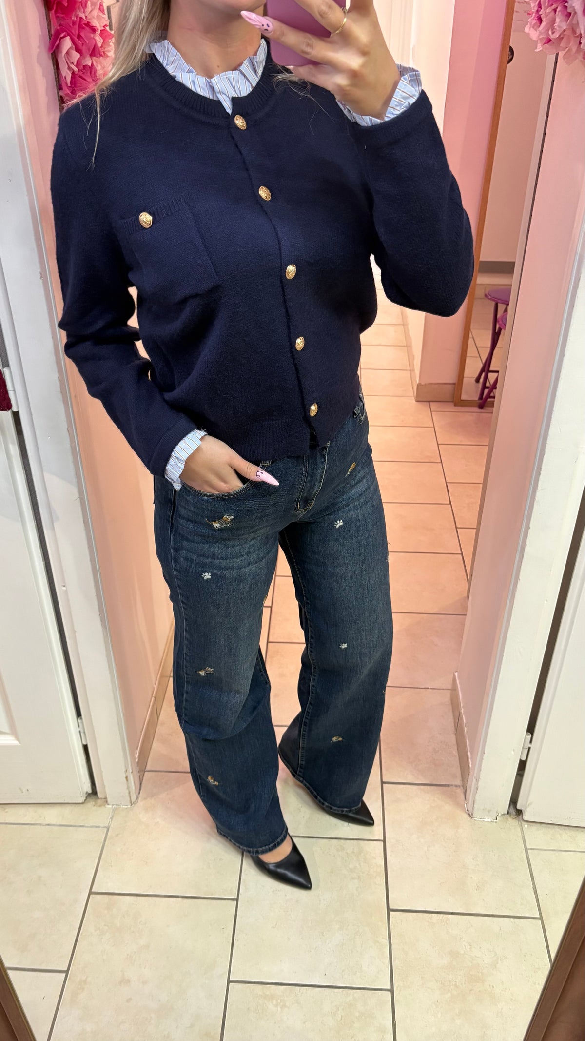 Pull marine à détail chemise