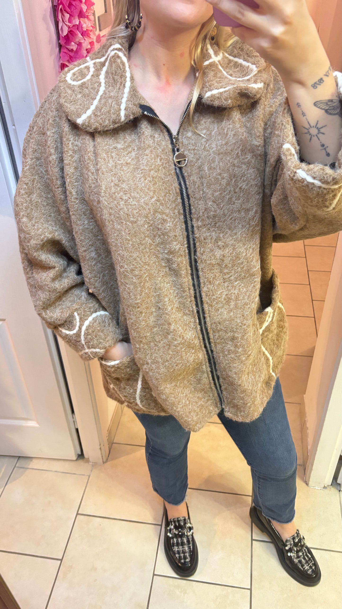 Manteau à fermeture camel