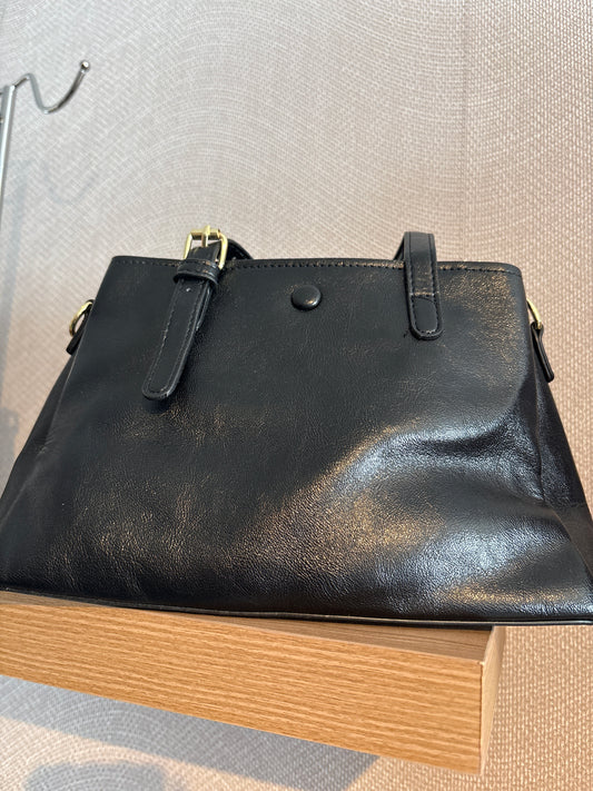 Sac noir vernis