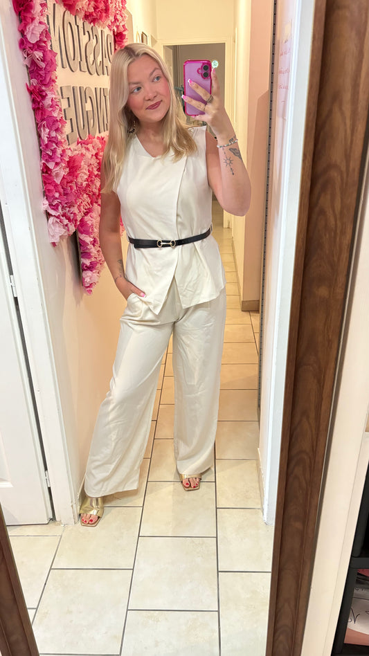 Ensemble blouse et pantalon beige