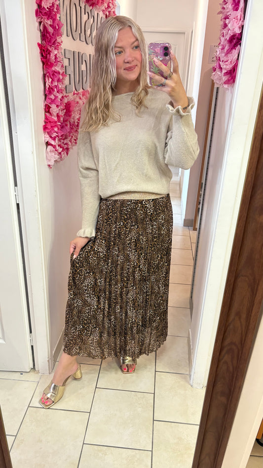 Pull beige à volants