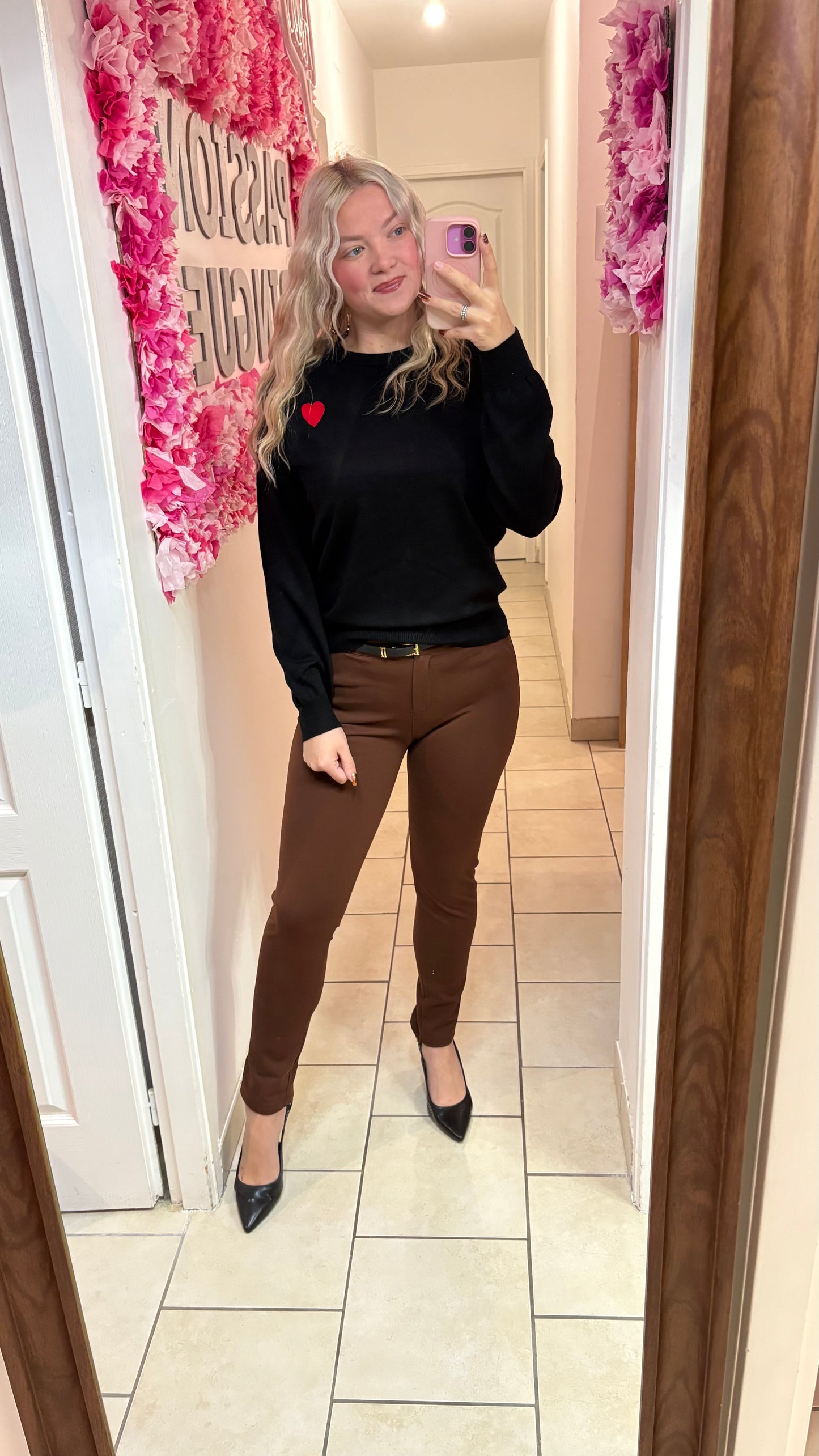 Pull à cœur noir