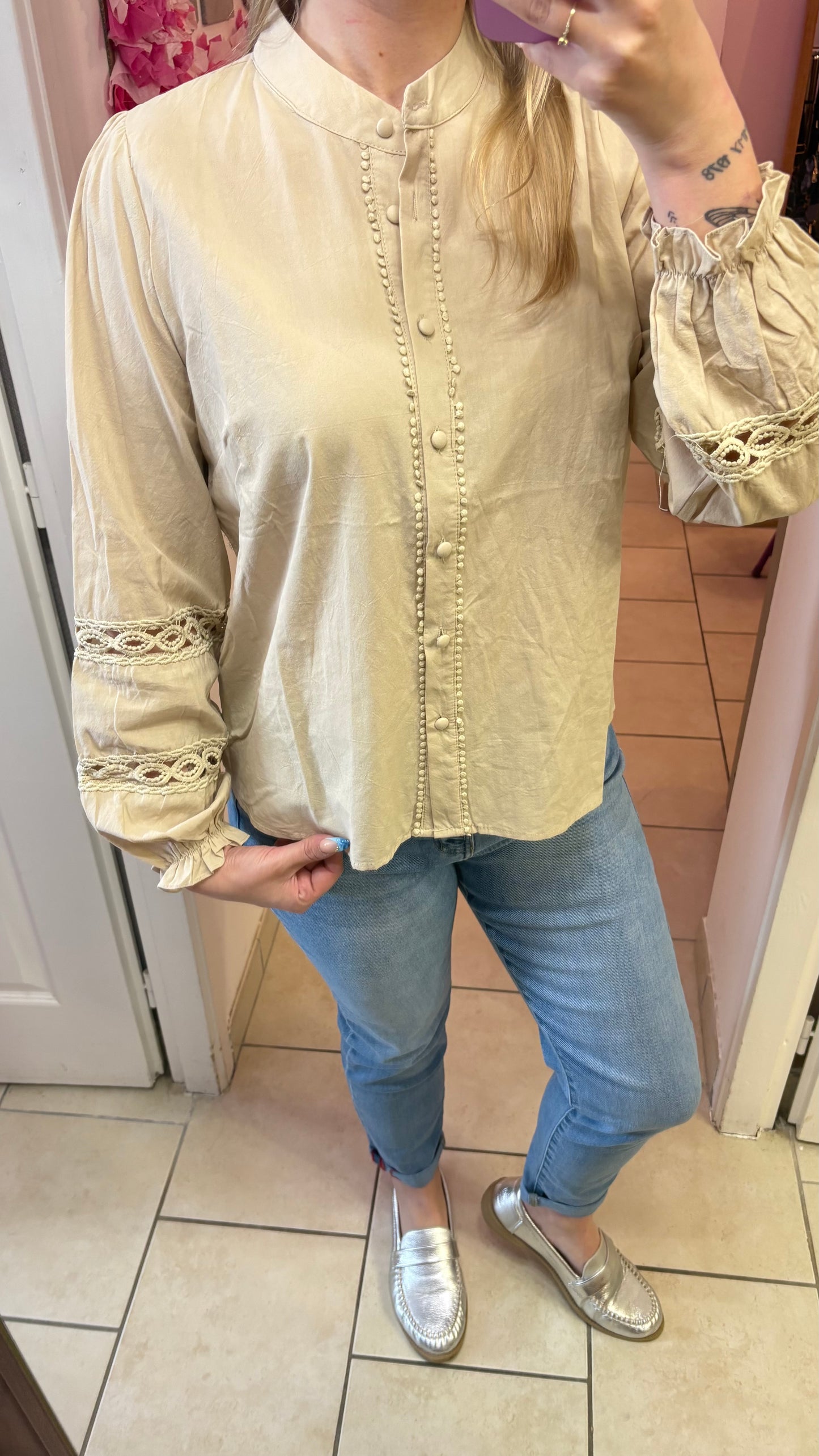 Blouse beige