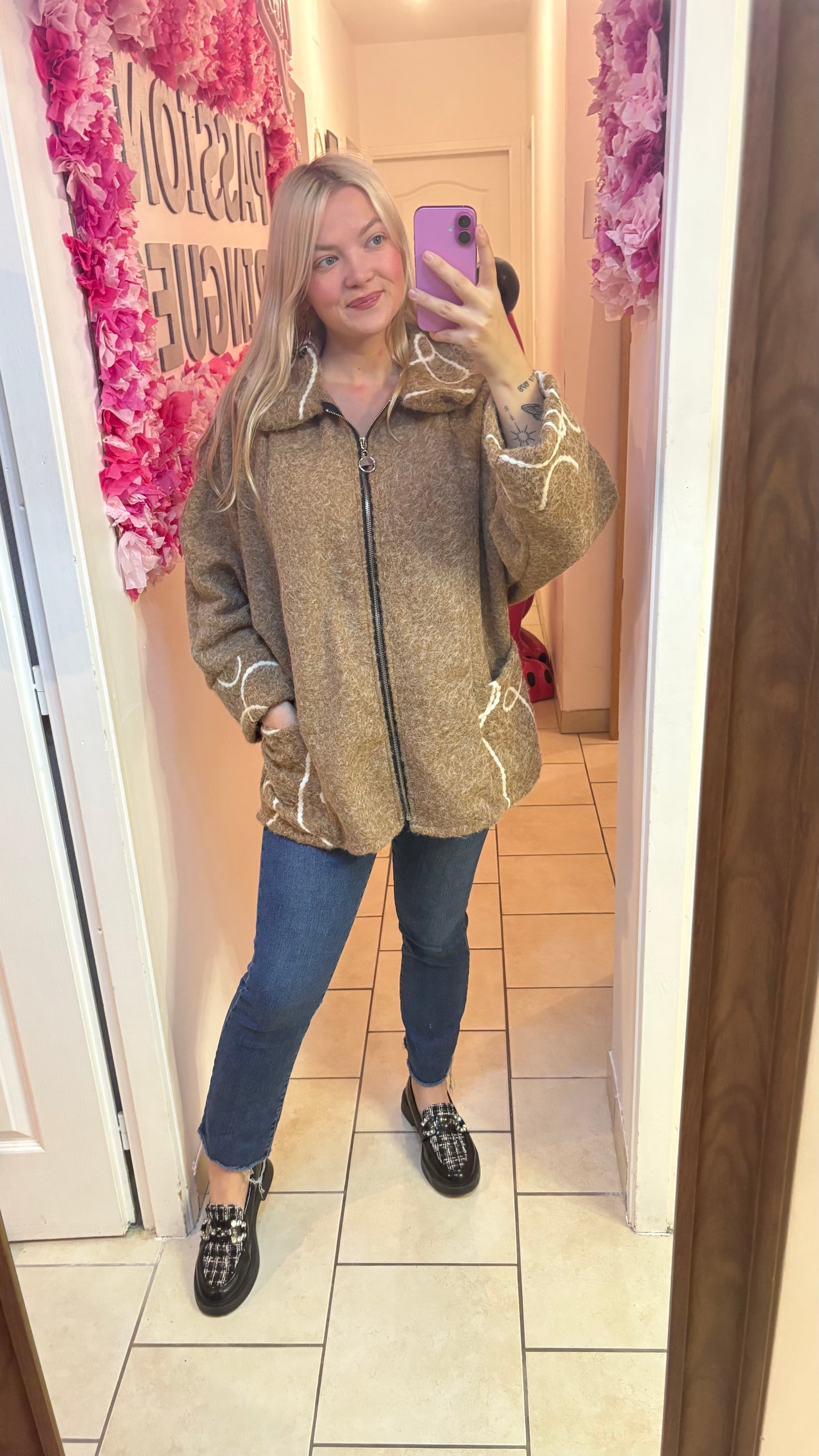 Manteau à fermeture camel