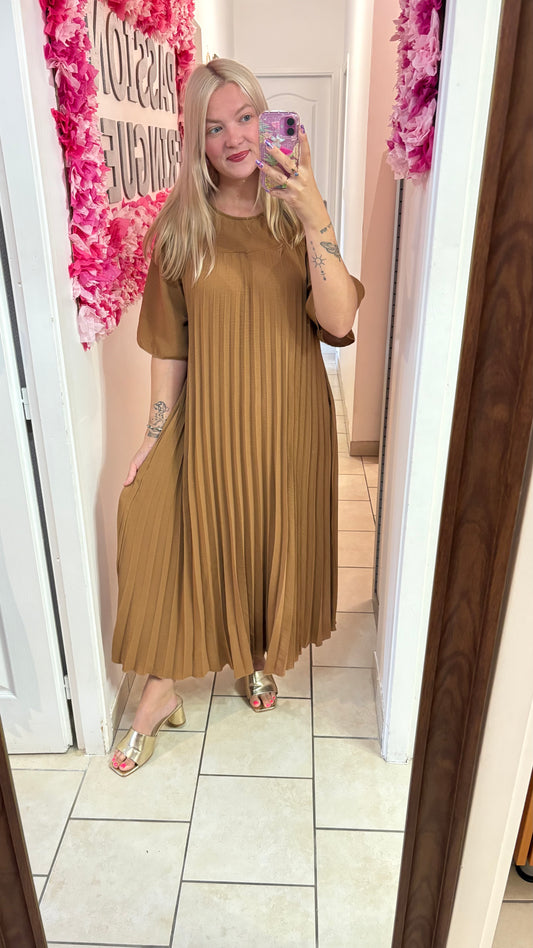 Robe plissée