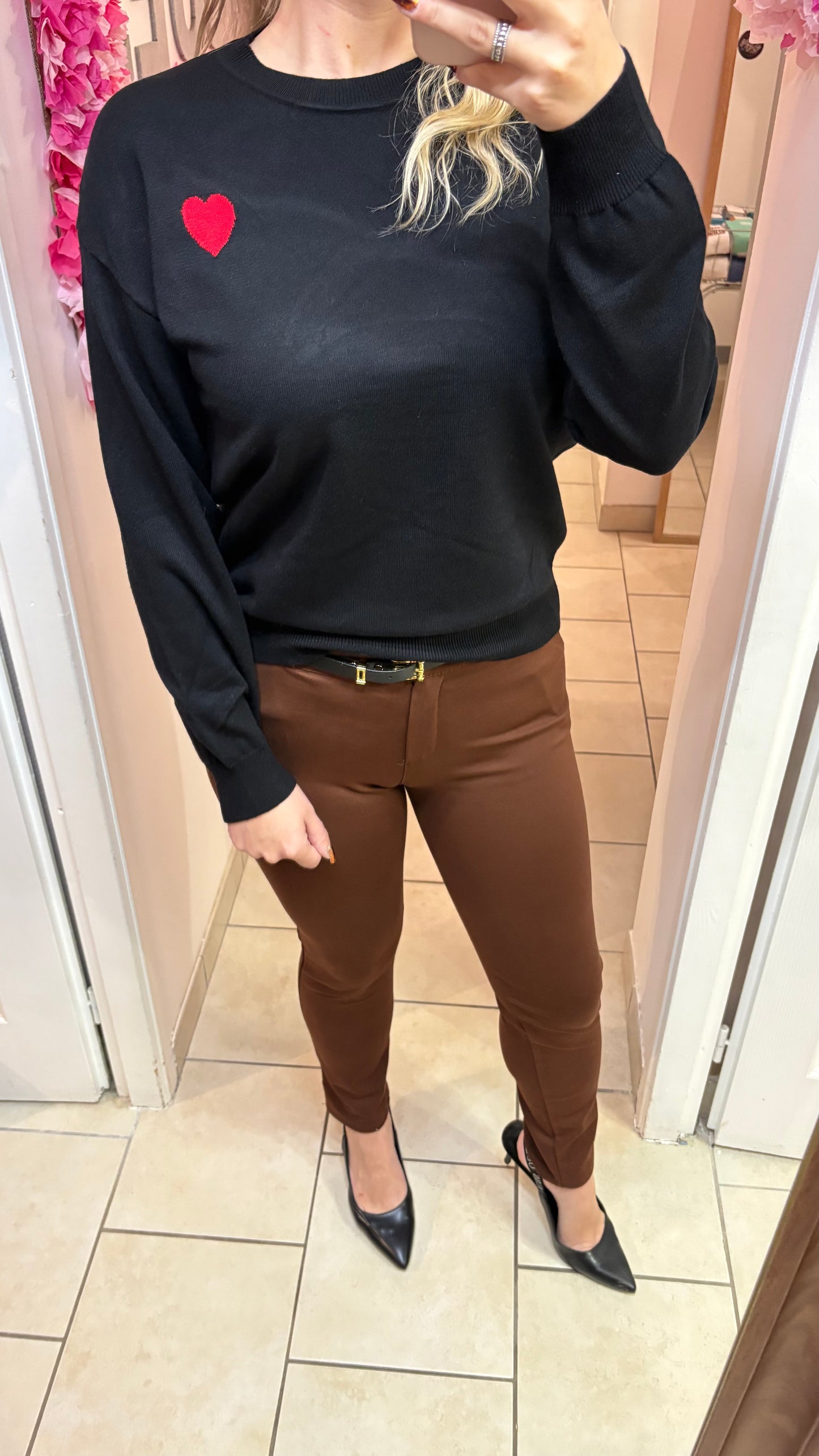 Pull à cœur noir