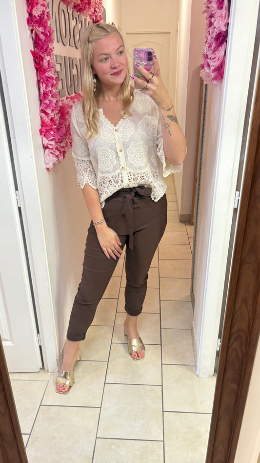 Blouse beige en macramé