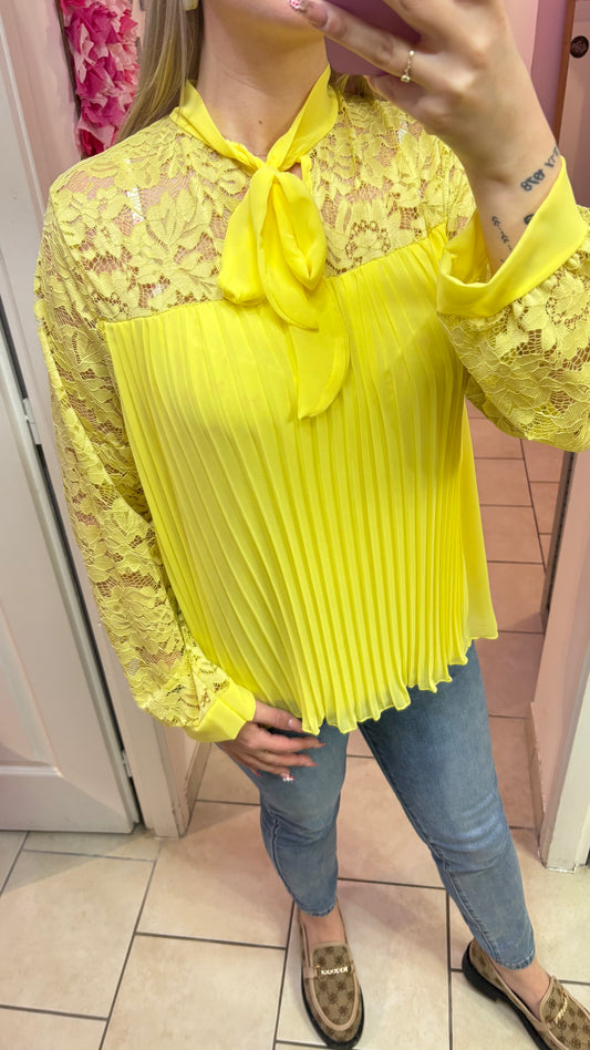 Chemisier plissé jaune